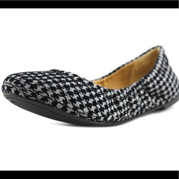 Lucky Brand Shoes - Lucky Brand Houndstooth Woolen Flats size 9